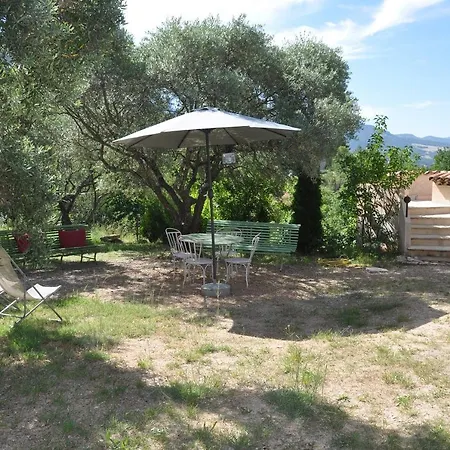 Le Jas Du Colombier 4*