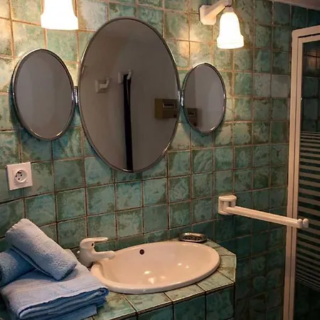 Le Jas Du Colombier *