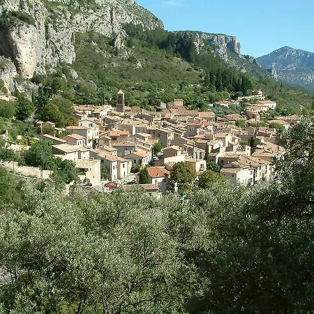 Le Jas Du Colombier *