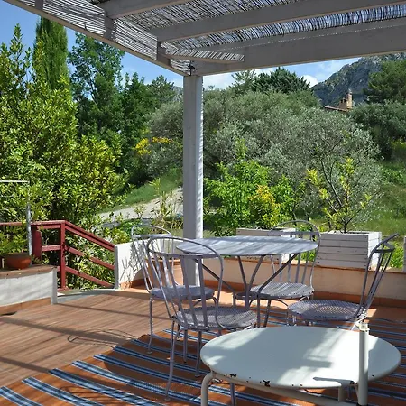 Le Jas Du Colombier *