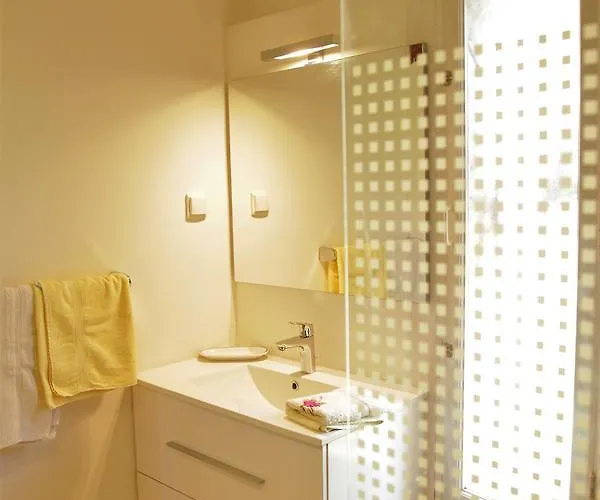 Le Jas Du Colombier Affittacamere 4*