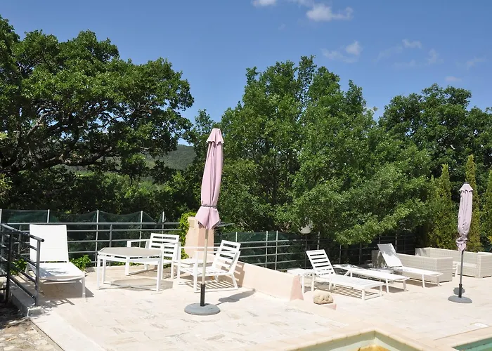 Le Jas Du Colombier Affittacamere