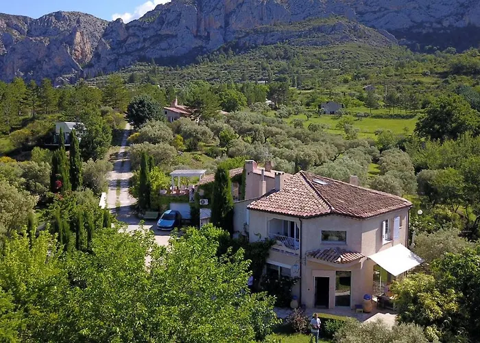 Le Jas Du Colombier Affittacamere 4*